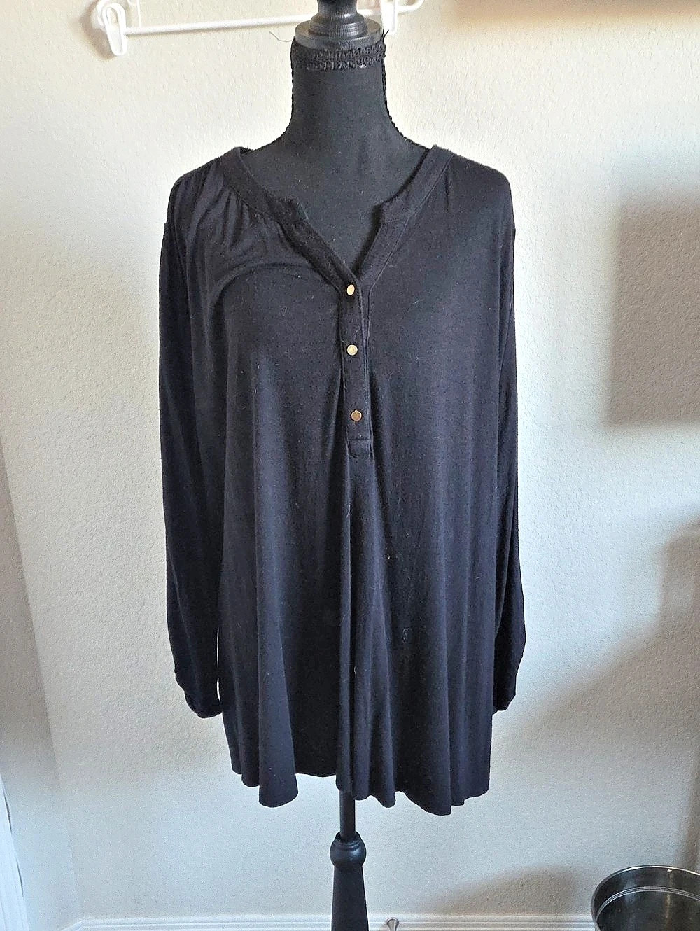 Lane Bryant Black Knit Henley Tunic Top Plus Size 22/24
